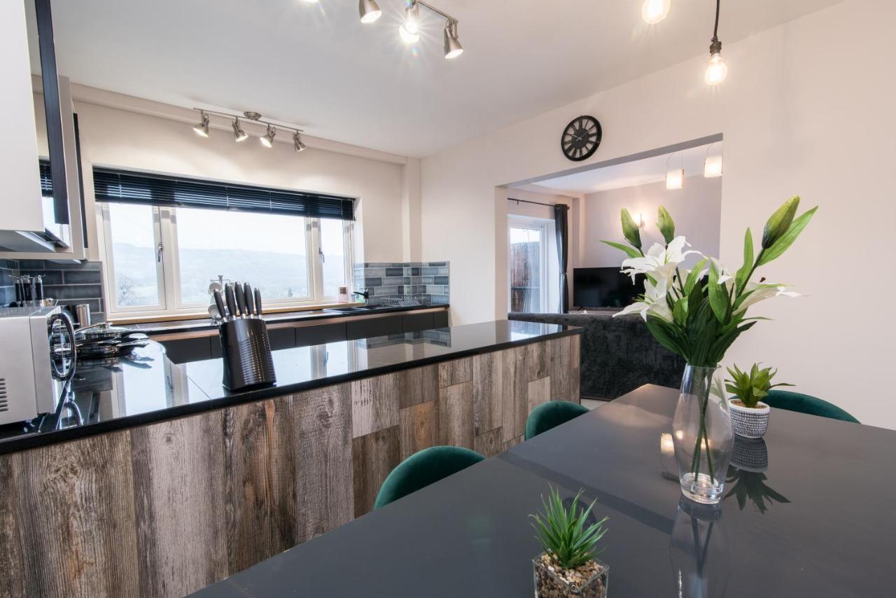 Immaculate 3 Bed House - Stunning Balcony Views Leilighet Matlock  Eksteriør bilde